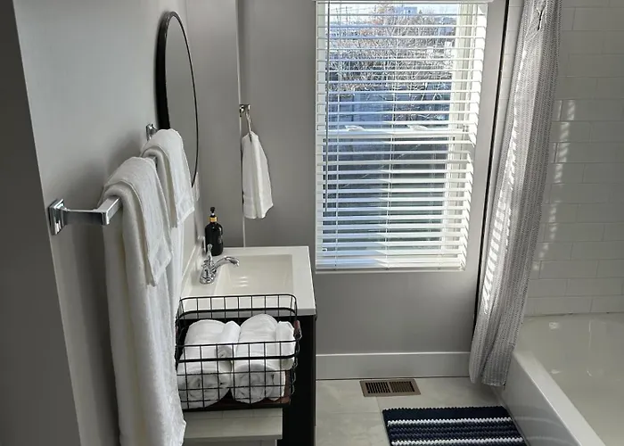 Apartment Lovely 2br Near Downtown Area Columbus