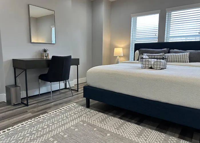 Lovely 2br Near Downtown Area Apartment Columbus